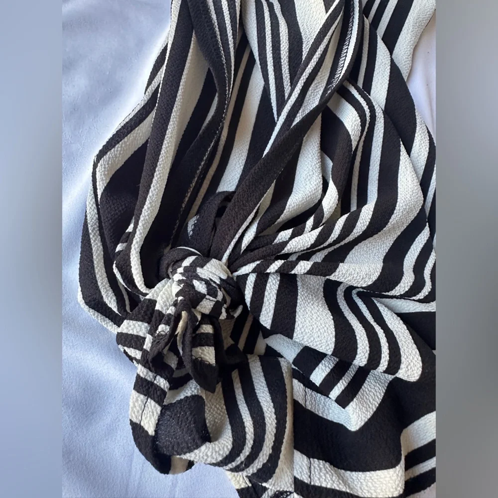 Monteau Jumpsuit - Picture 3 of 5